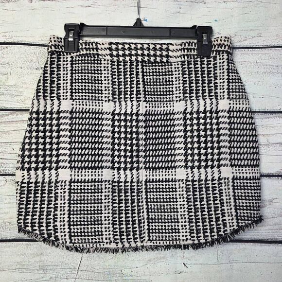 Cupcakes and Cashmere Black White Tweed Skirt Sz 2 - Picture 1 of 9